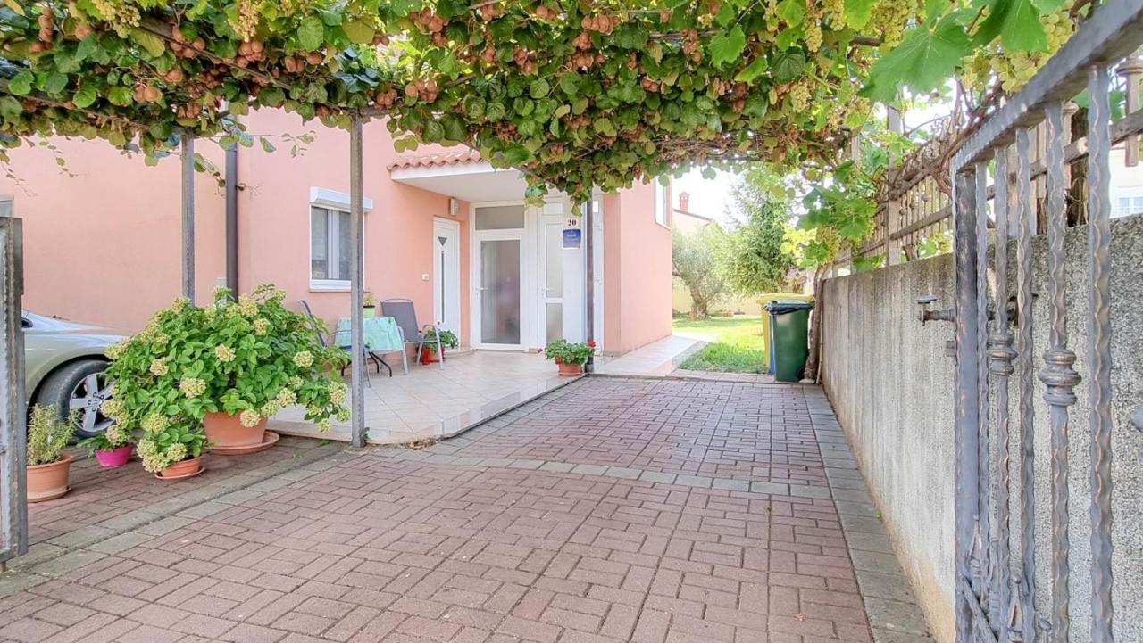 Ferienwohnung Stelia Novigrad Istria Exterior foto