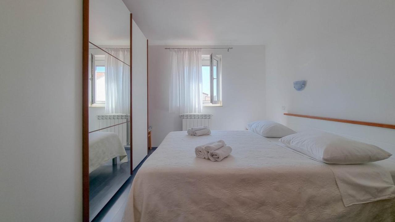 Ferienwohnung Stelia Novigrad Istria Exterior foto